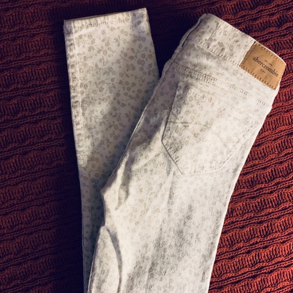 abercrombie kids Other - abercrombie kids skinny jeans size 10 girls